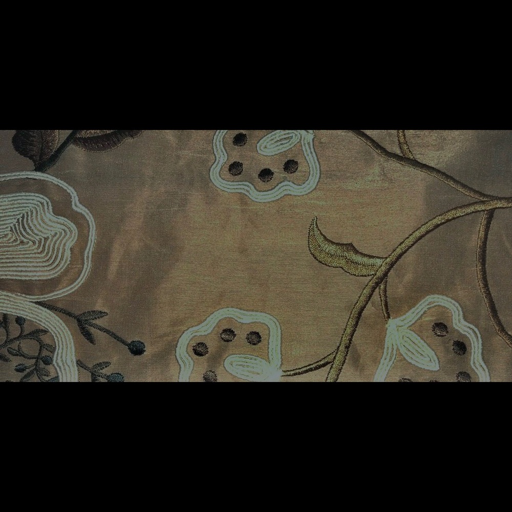 Silk Blend Bohemian Floral Embroidery - Picture 8 of 10